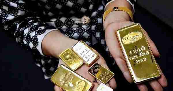 黄金价格持续攀升，银行却不建议买金条？原来有行业里的小秘密！