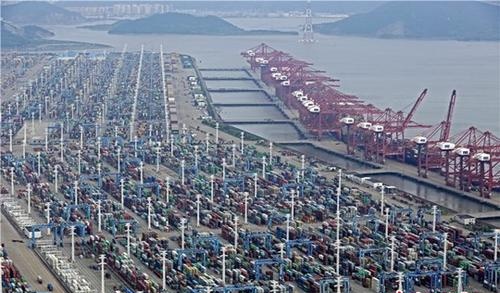 国际航运价格出现大幅上涨，世界吞吐量最大的宁波舟山港市场火爆