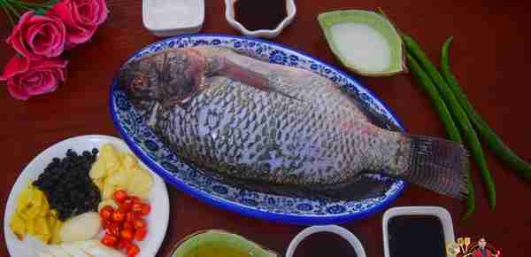 罗非鱼的新吃法，不蒸不炖汤，简单美味又馋人，做法很简单
