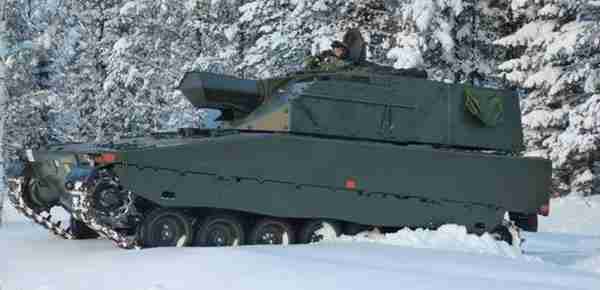 瑞典CV90“雷神之锤”自行迫击炮，双管迫击炮强力输出