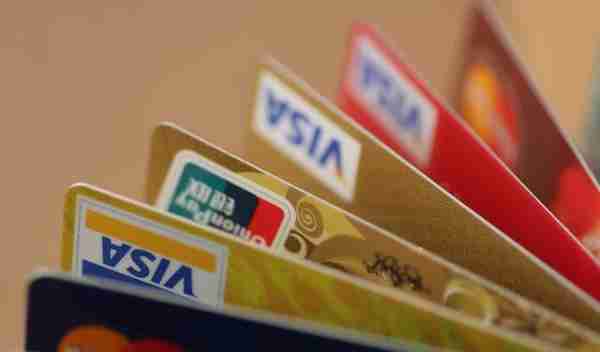 银行审批信用卡，最看重哪几点？