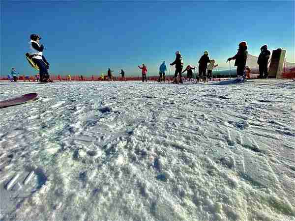 冬天就要滑雪啊！为大家奉上北京的18个宝藏滑雪场，快去打卡吧