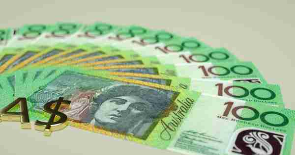 跌破0.7！澳元兑美元持续下挫，或是澳联储加息放缓所致？