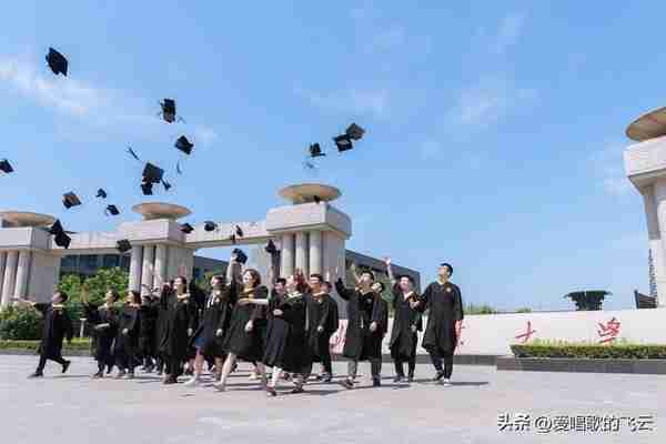 2023年中国大学生毕业人数预计高达1158万，就业形势乐观吗？