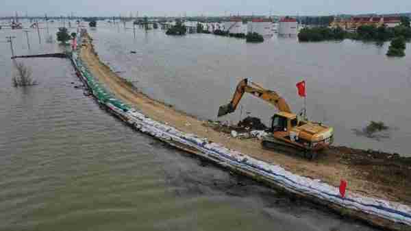 降水量创纪录、堤坝溃口，辽宁因何暴雨不断？