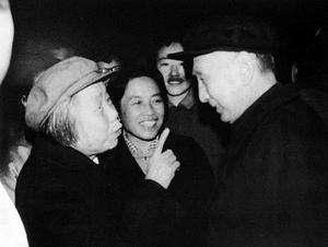 1949年北上参加新政协，谁上了宋庆龄的专列？