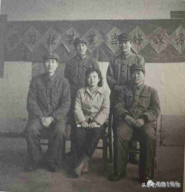 揭秘1981年基建工程兵政治部号召指战员向杜芸芸学习的杜芸芸